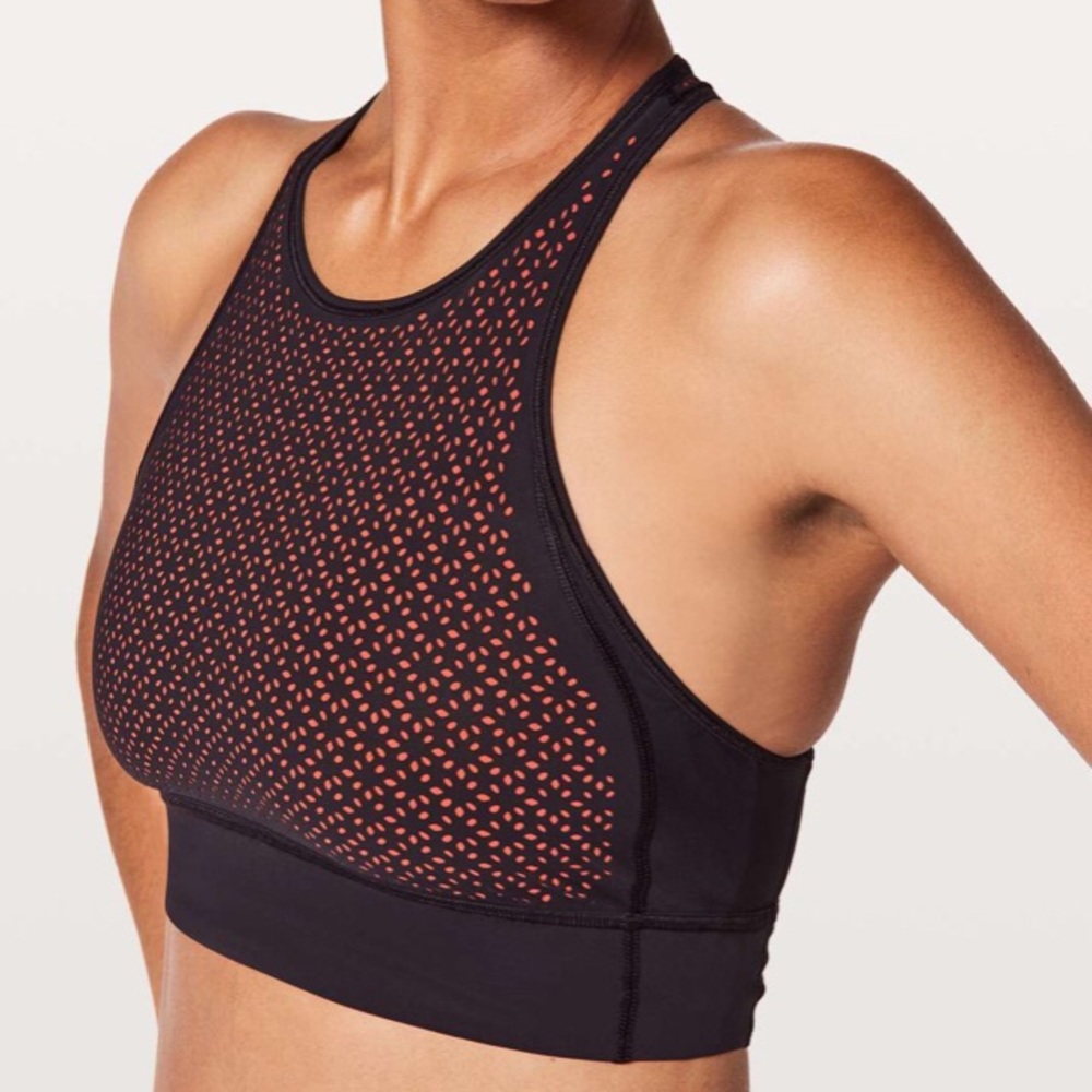 Get your peek on bra 4